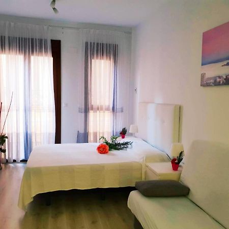 Apartamento-estudio Corazón de Alicante Exterior foto